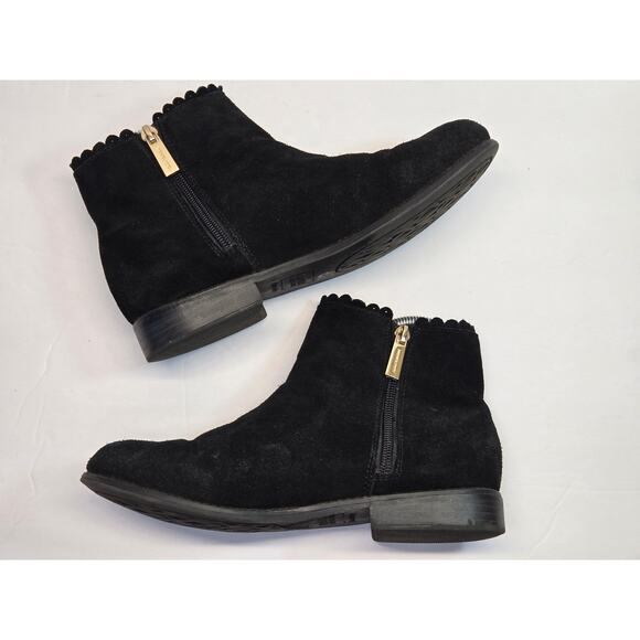 MICHAEL Michael Kors Size 5 Girls Emma Bonnie scalloped black Chelsea ankle boot - Picture 2 of 6